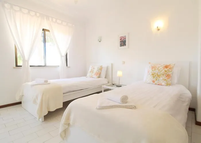 T2 Holiday Cottage Near The Beach C225